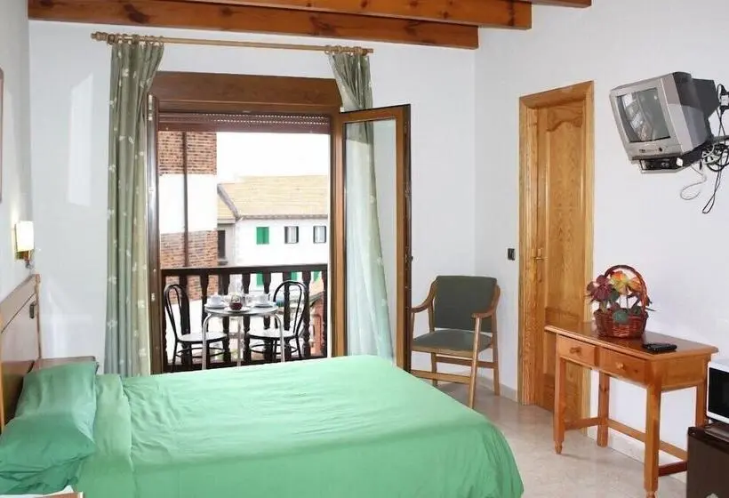 Standardrum, Hostal La Maya