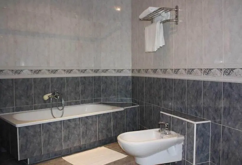 Standardrum, Hostal La Maya