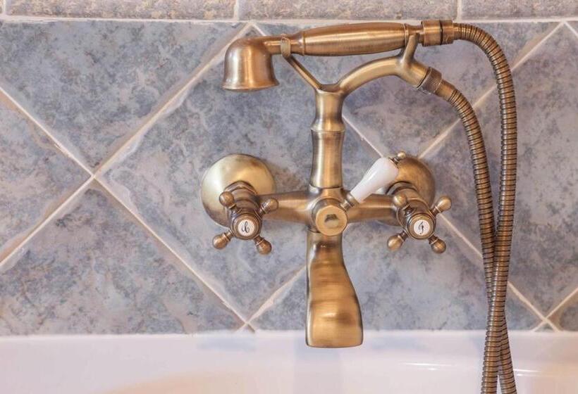 ハイドロマッサージバス付きスイート, Rural La Plazuela