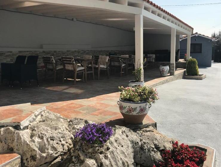 スタンダード４人部屋, Sebreñu