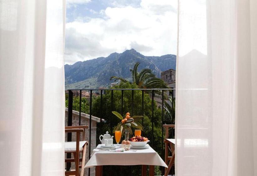 اتاق استاندارد با بالکن, Turismo De Interior S Ardeviu