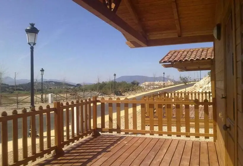 Standard Bungalow, Complejo Pueblo Blanco