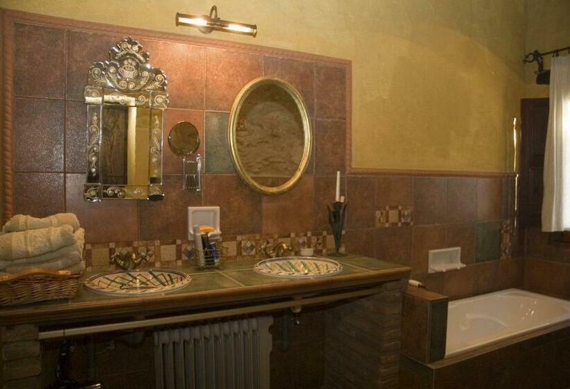 بنجلو عائلى, La Caldera Vieja