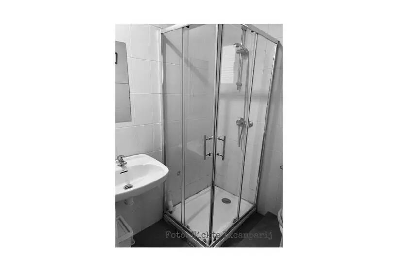 اتاق استاندارد با سرویس بهداشتی مشترک, B&b Una Habitación Propia