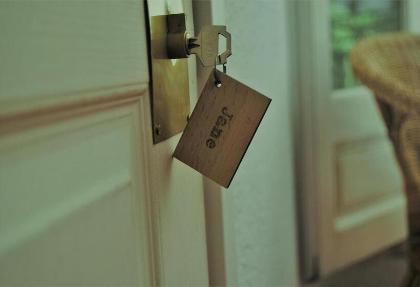 غرفة قياسية, B&b Una Habitación Propia