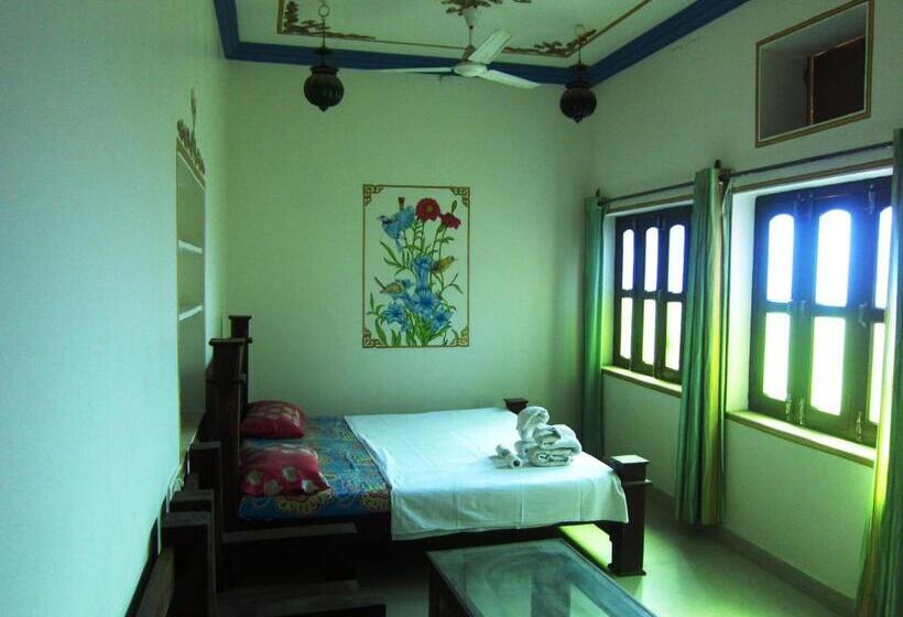 اتاق لوکس, Atithi Guest House Pushkar