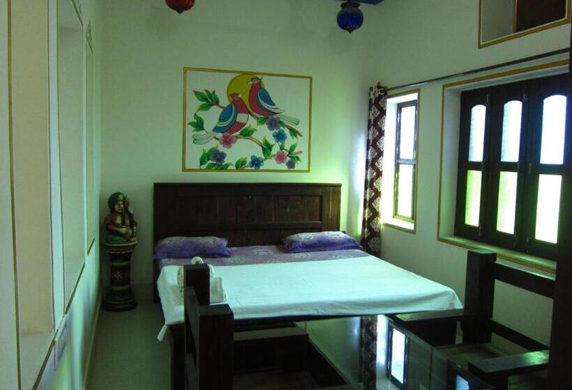 اتاق لوکس, Atithi Guest House Pushkar