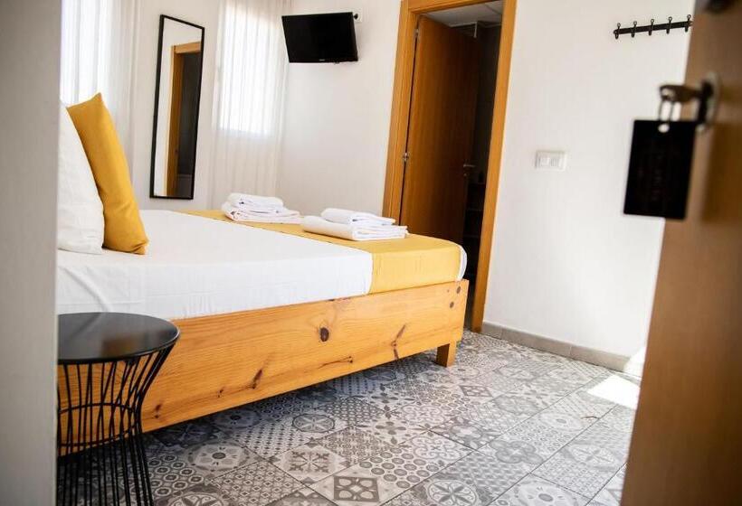 اتاق استاندارد با تراس, Zalamera Bnb