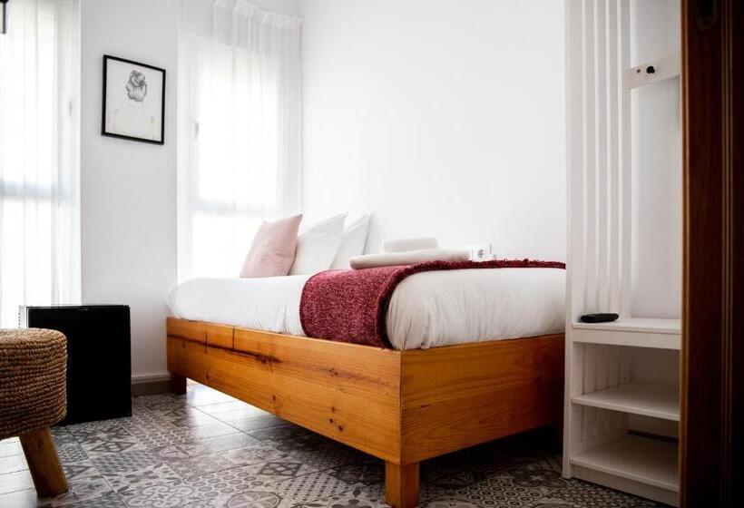 اتاق استاندارد یک نفره, Zalamera Bnb