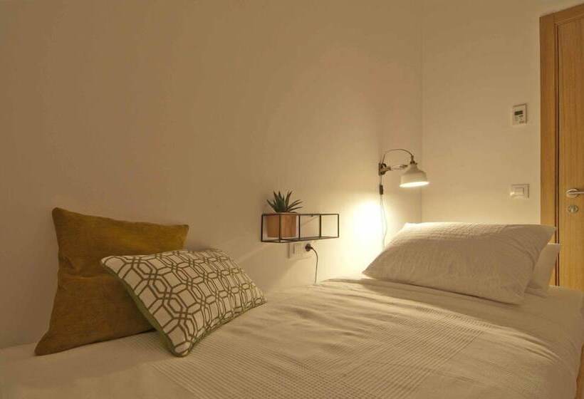 اتاق استاندارد یک نفره, Zalamera Bnb