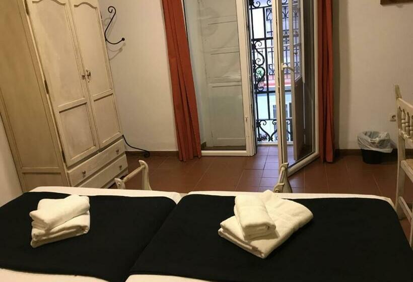 اتاق اکونومی, Alquimia Cadiz