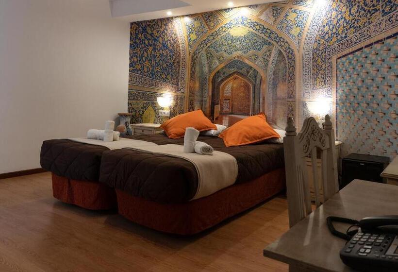 اتاق اکونومی, Alquimia Cadiz