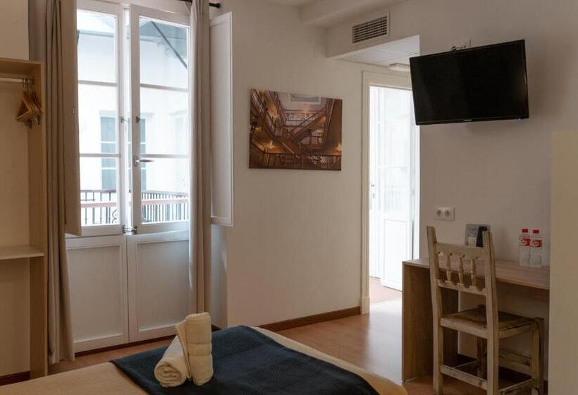 اتاق اکونومی, Alquimia Cadiz