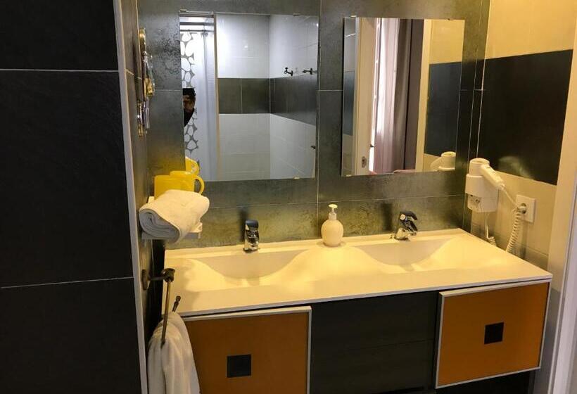 سوییت جونیور با بالکن, Alquimia Cadiz