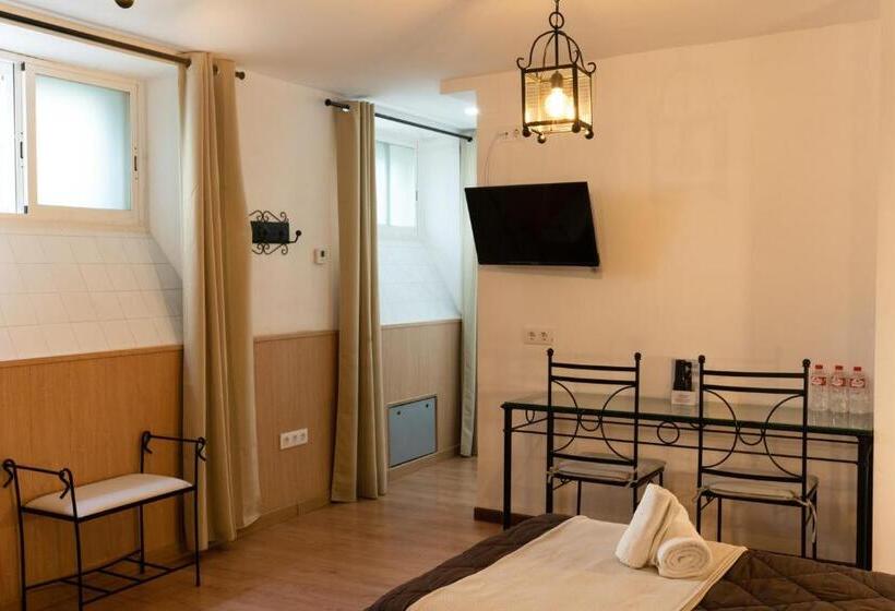 اتاق اکونومی, Alquimia Cadiz