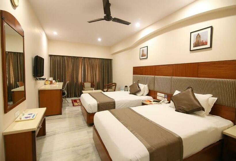 Номер Клуб, Daspalla Executive Court