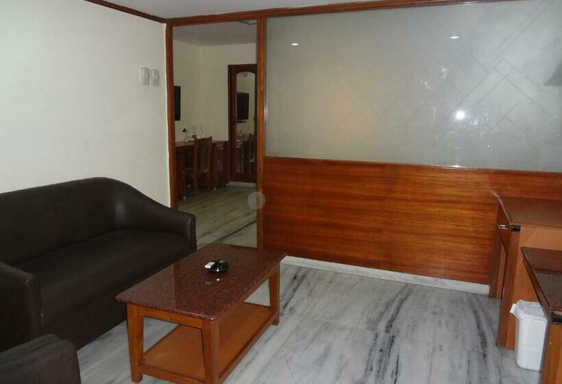 Люкс, Daspalla Executive Court