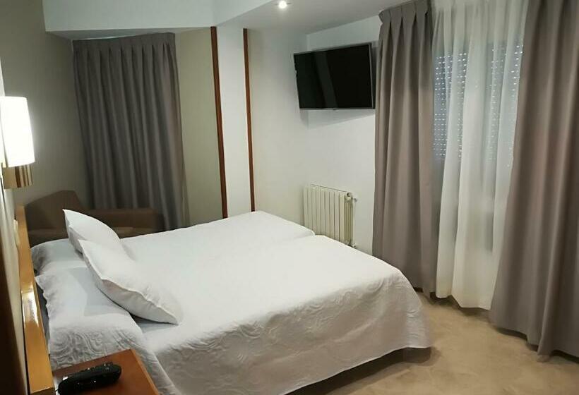 اتاق استاندارد, Escudero