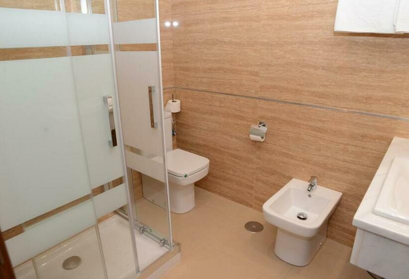 اتاق استاندارد, Escudero