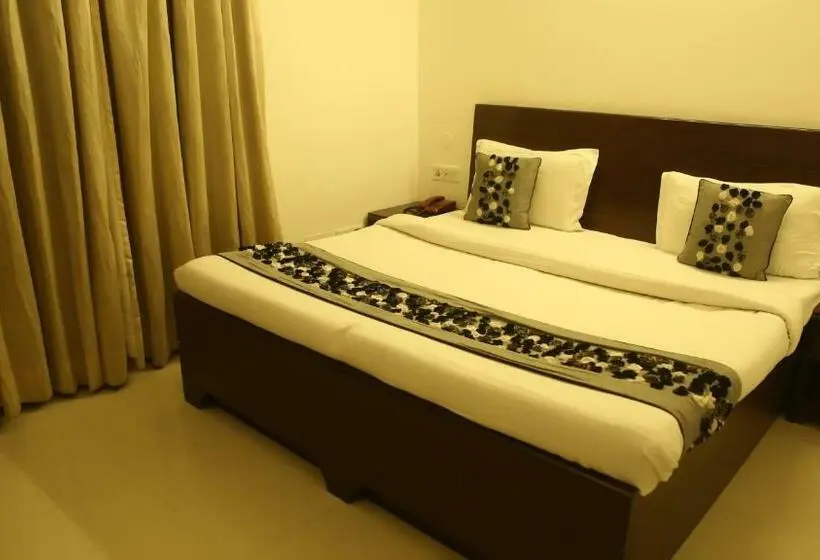 エコノミールーム, Kamla Palace
