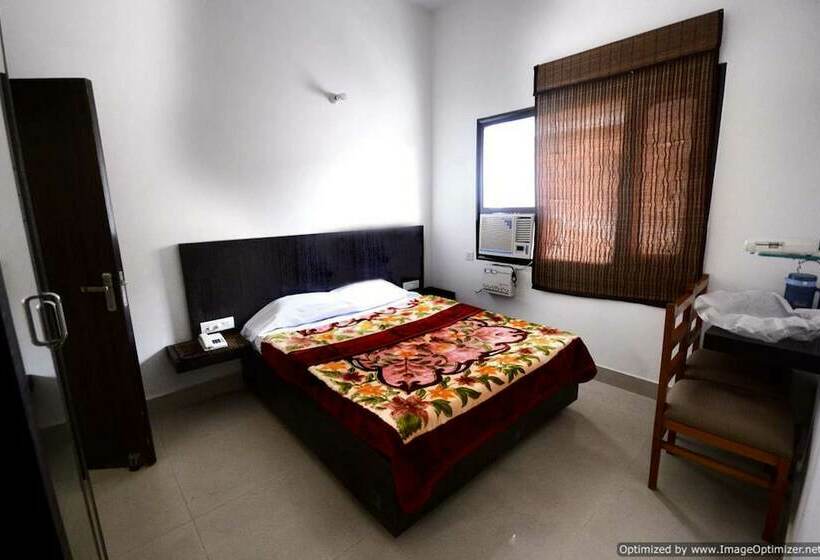 غرفة ديلوكس, Mehra Inn