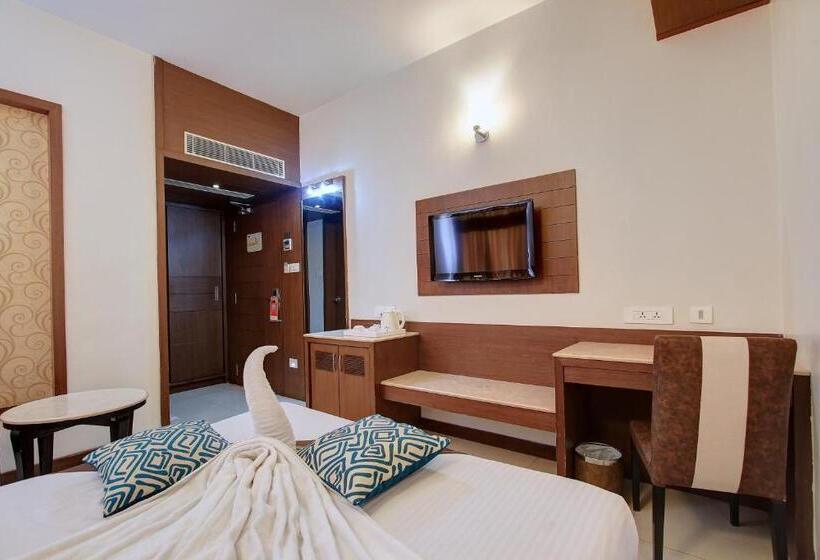 اتاق استاندارد با تخت بزرگ, Prince Gardens