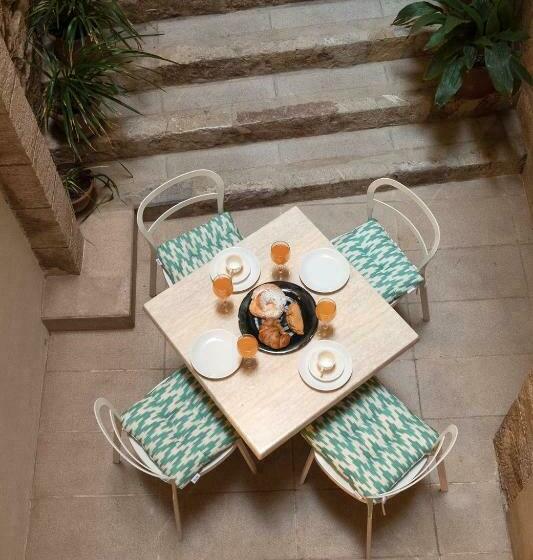 带2个卧室的公寓, Ramón Llull House