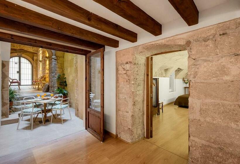 带2个卧室的公寓, Ramón Llull House