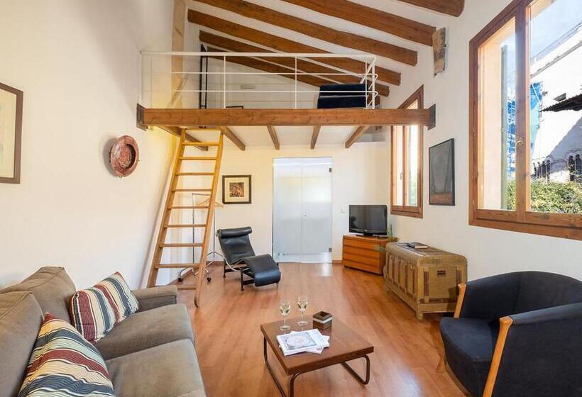 침실 1개 아파트, Ramón Llull House
