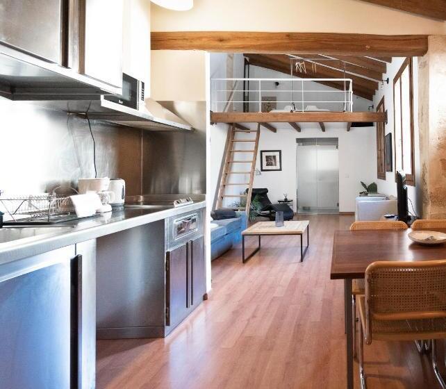 带1个卧室的公寓, Ramón Llull House