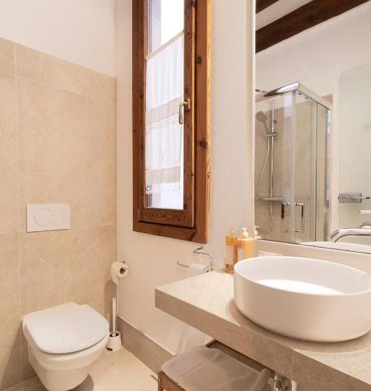 带1个卧室的带阳台的公寓, Ramón Llull House