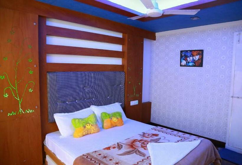 סוויטת דלוקס 2 חדרים, Sreekrishna Houseboat   Vaccinated Staff