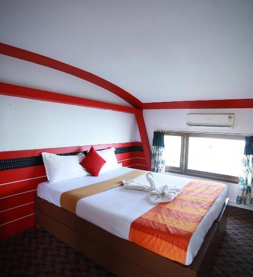 סוויטה משפחתית, Sreekrishna Houseboat   Vaccinated Staff