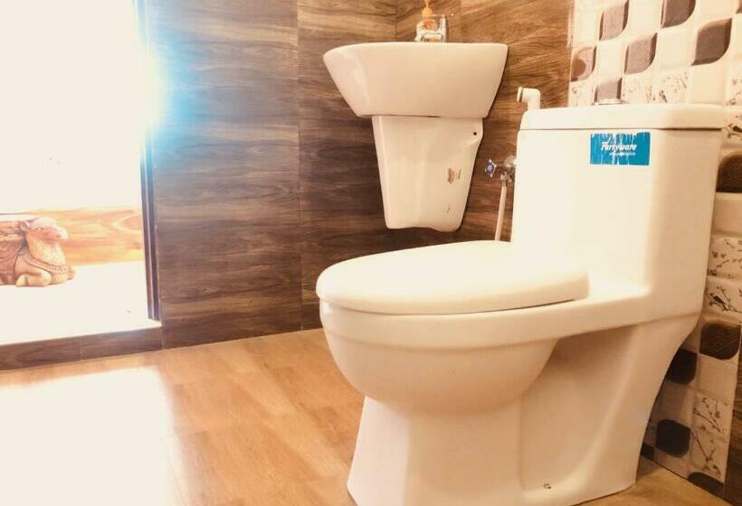 غرفة قياسية مطلّة علي البحيرة, Udaya Resort