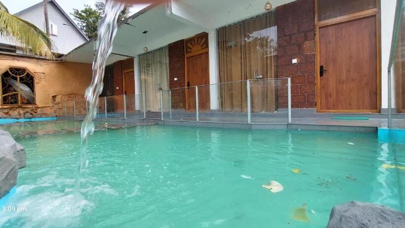 キングサイズベッドのスイートルーム, Udaya Resort