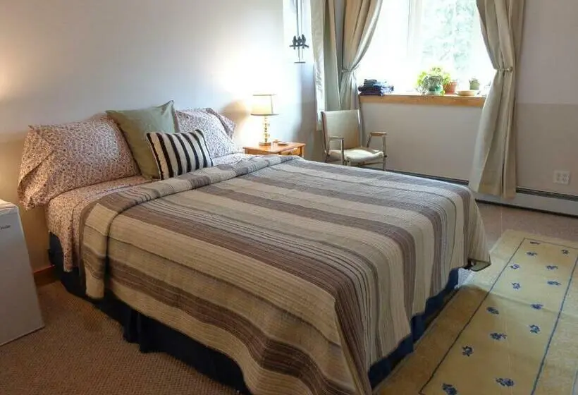 クイーンサイズベッドのスタンダードルーム, Antler's Rest Bed And Breakfast