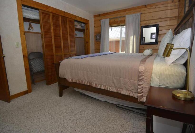 غرفة قياسية سرير كينج, Antler's Rest Bed And Breakfast