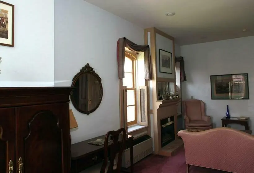 エクゼクティブスイート, Oak Valley Inn And Suites
