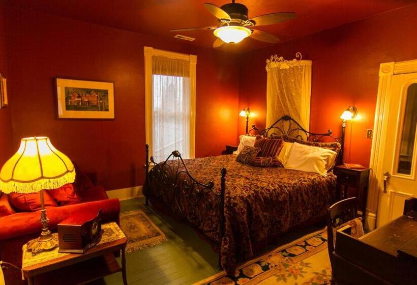 غرفة ديلوكس سرير كينج, Swantown Inn