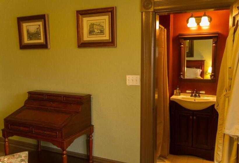 غرفة ديلوكس سرير كينج, Swantown Inn