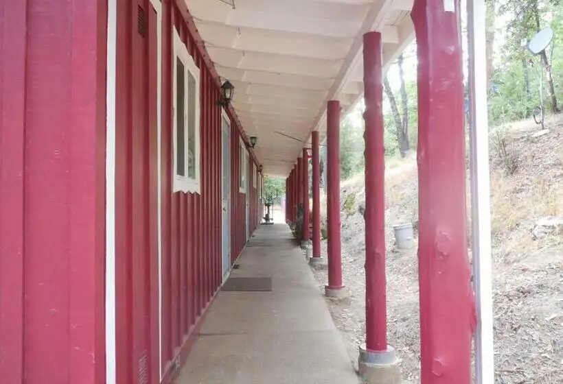 デラックスルーム, Yosemite Paradise Inn