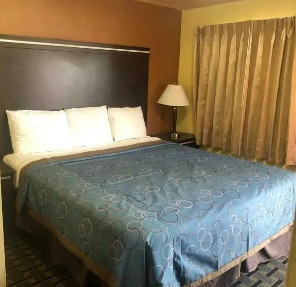 キングサイズベッドのスタンダードルーム, Glendora Motel