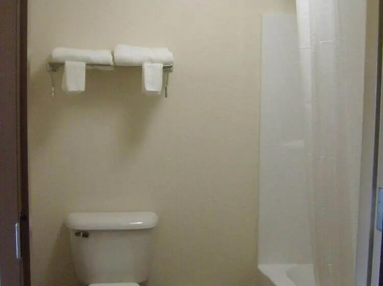 スイート, Heritage Inn And Suites