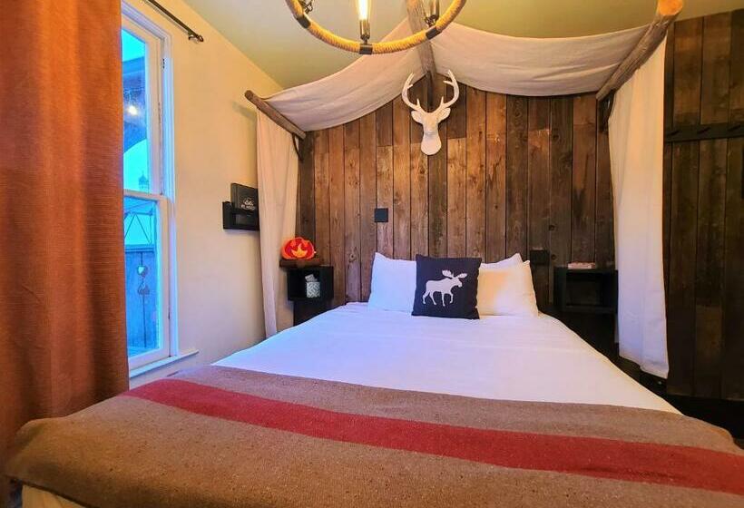 Номер Стандарт с Балконом, Mrs. Anderson's Lodging