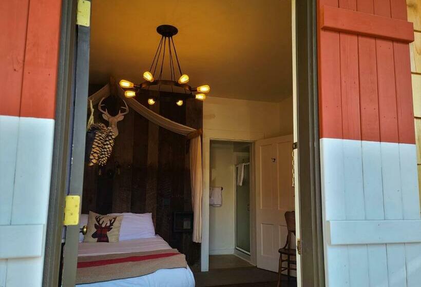 Номер Стандарт с Балконом, Mrs. Anderson's Lodging