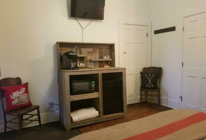 Номер Стандарт с Балконом, Mrs. Anderson's Lodging