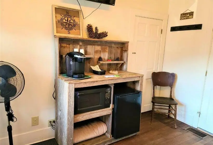 バルコニー付きスタンダードルーム, Mrs. Anderson's Lodging