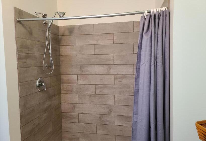 Family Suite, Mrs. Anderson's Lodging