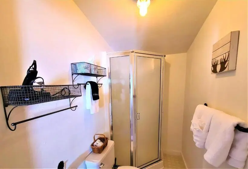デラックスルーム, Mrs. Anderson's Lodging