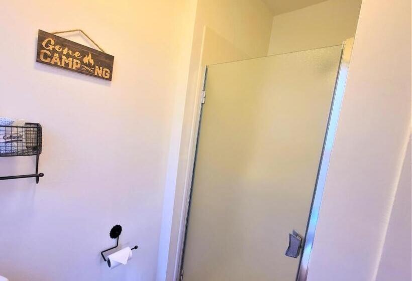 Номер Стандарт с Балконом, Mrs. Anderson's Lodging